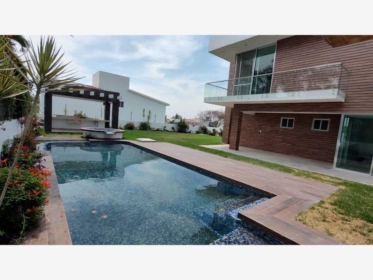Casa en venta en Lomas de Cocoyoc, Atlatlahucan — foto 1 de 23