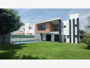 Casa en venta en Lomas de Cocoyoc, Atlatlahucan, Morelos Casa en venta en Lomas de Cocoyoc, Atlatlahucan, Morelos