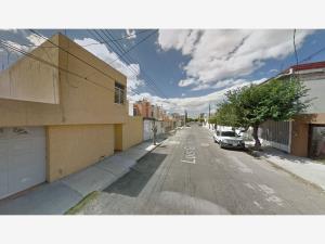 Casa en venta en Zona de Oro, Celaya — foto 3 de 13