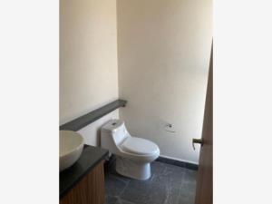 Casa en venta en Valle del Campestre, León — foto 3 de 14