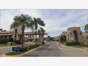 Casa en venta en Villa California, Tlajomulco de Zúñiga — foto 2 de 10