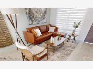 Casa en venta en San Miguel Zinacantepec Centro, Zinacantepec — foto 3 de 25