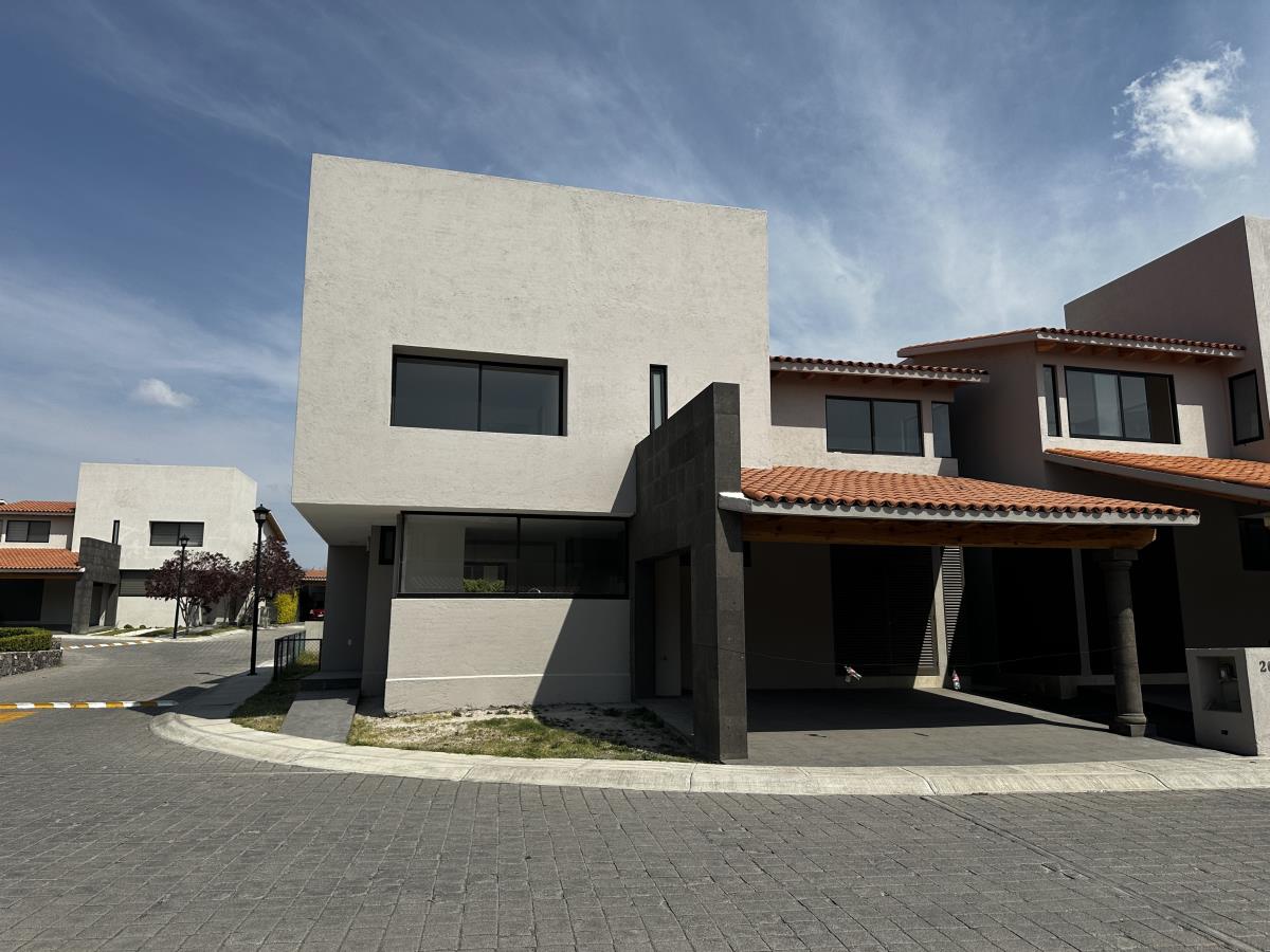 Casa en venta en Balvanera Polo y Country Club, Corregidora — foto 1 de 38