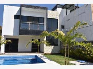 Casa en Pedregal de las Fuentes, Jiutepec, Morelos