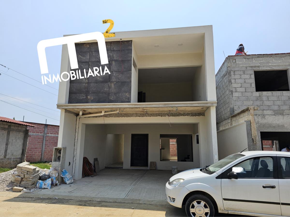 Casa en venta en Villas de las Ánimas, Fortín — foto 1 de 13