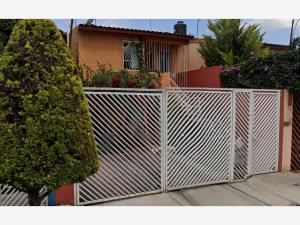 Casa en venta en Miguel Hidalgo, Tláhuac — foto 2 de 16