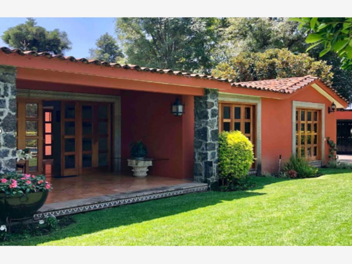 Casa en venta en Jardines de Ahuatepec, Cuernavaca — foto 1 de 15