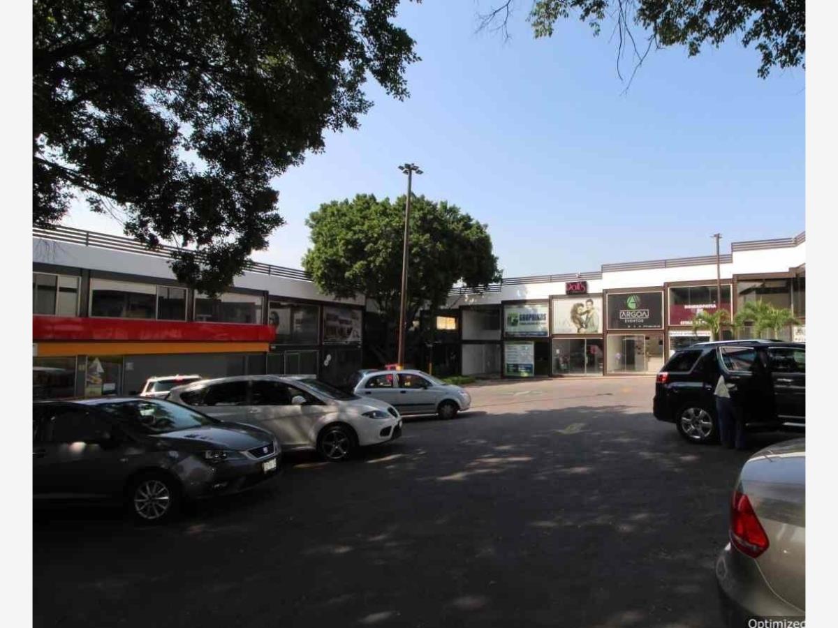 Local en renta en Lomas de la Selva, Cuernavaca — foto 1 de 10