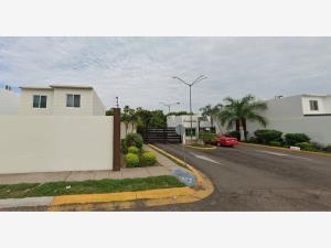 Casa en venta en Valle Alto, Culiacán — foto 2 de 7