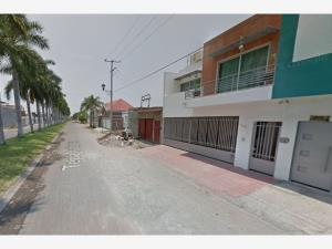 Casa en venta en Bugambilias, Apatzingán — foto 3 de 5