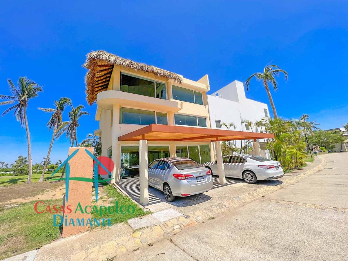 Casa en venta en Playa Diamante, Acapulco de Juárez — foto 1 de 56