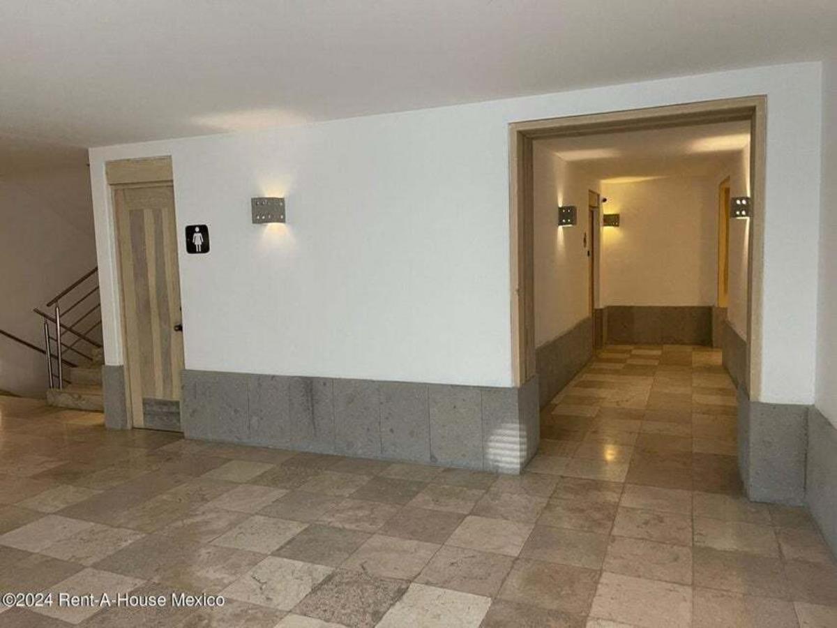 Oficina en renta en Hacienda de Valle Escondido, Atizapán de Zaragoza — foto 1 de 18