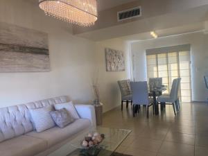 Casa en venta en Villas del Renacimiento, Torreón — foto 2 de 25