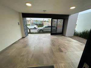 Casa en venta en Las Lomas, García — foto 2 de 23