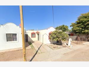 Casa en venta en Los Laureles, Navojoa, Sonora