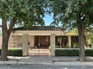 Casa en venta en Navarro, Torreón — foto 2 de 27