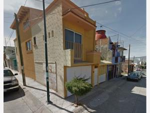 Casa en venta en Peña Blanca, Morelia — foto 2 de 13