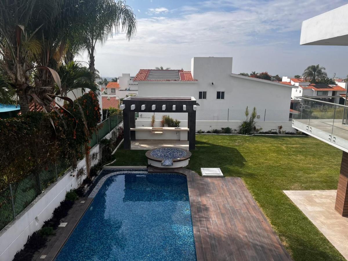 Casa en venta en Lomas de Cocoyoc, Atlatlahucan — foto 1 de 26