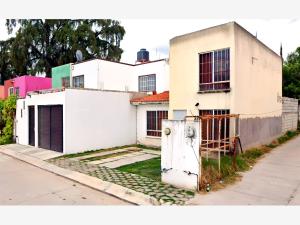 Casa en venta en Los Álamos 1a. Sección, Heroica Ciudad de Huajuapan de León — foto 2 de 15