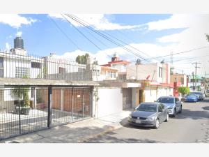 Casa en venta en Zaragoza, Zaragoza — foto 2 de 10