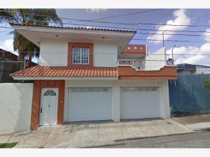 Casa en venta en Miraflores, Uruapan — foto 2 de 12