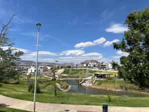 Casa en venta en Valle Imperial, Zapopan — foto 2 de 30