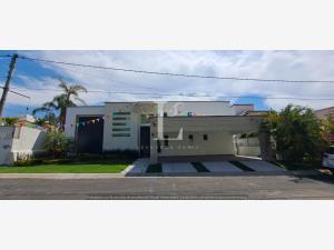 Casa en venta en Lomas de Cocoyoc, Atlatlahucan — foto 2 de 55