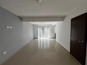 Casa en venta en Lomas de la Rioja, Alvarado — foto 3 de 17