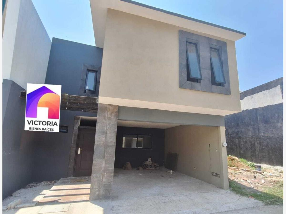 Casa en venta en Residencial la Llave, Fortín — foto 1 de 23