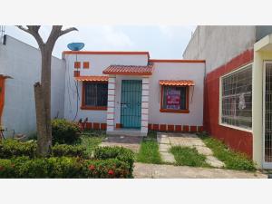 Casa en venta en Villa Maya, Comalcalco — foto 3 de 23