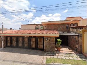 Casa en Lomas Cuarta Sección, San Luis Potosí, San Luis Potosí