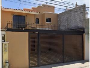 Casa en Arboledas de Ibarrilla, León, Guanajuato