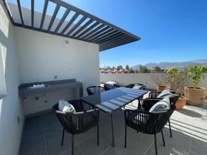 Casa en venta en Arbolada Bosques de Santa Anita, Tlajomulco de Zúñiga — foto 2 de 13