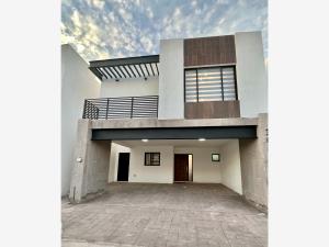 Casa en venta en Los Viñedos, Torreón — foto 2 de 25