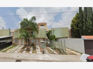 Casa en Bosques de los Héroes, Puebla, Puebla