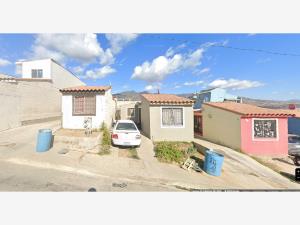 Casa en Los Encinos, Ensenada, Baja California