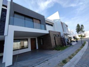 Casa en venta en Lomas de Angelópolis, San Andrés Cholula — foto 2 de 31