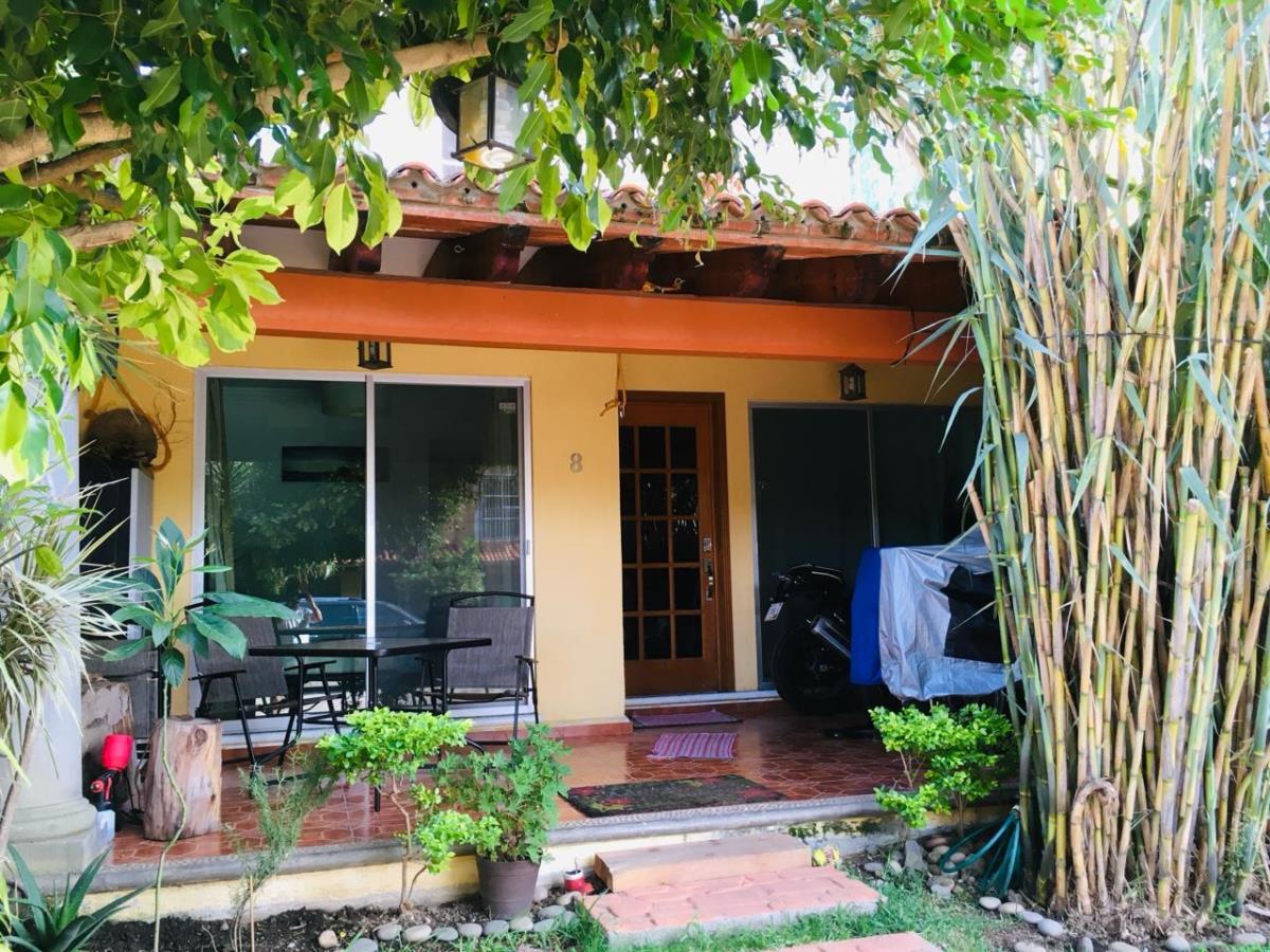 Casa en venta en Chamilpa, Cuernavaca — foto 1 de 22