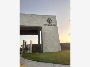 Terreno en venta en Vivennto Residencial, Saltillo — foto 2 de 4