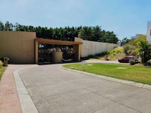 Terreno en venta en Lomas de Ahuatlán, Cuernavaca — foto 2 de 7