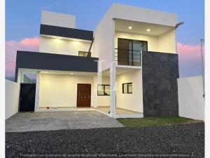 Casa en venta en La Mixtepec, Tlayacapan — foto 2 de 29