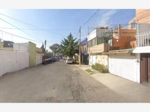 Casa en venta en Zaragoza, Zaragoza — foto 2 de 6