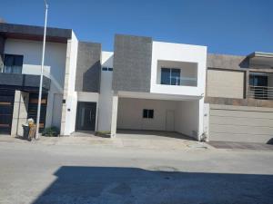 Casa en venta en Los Viñedos, Torreón — foto 2 de 24