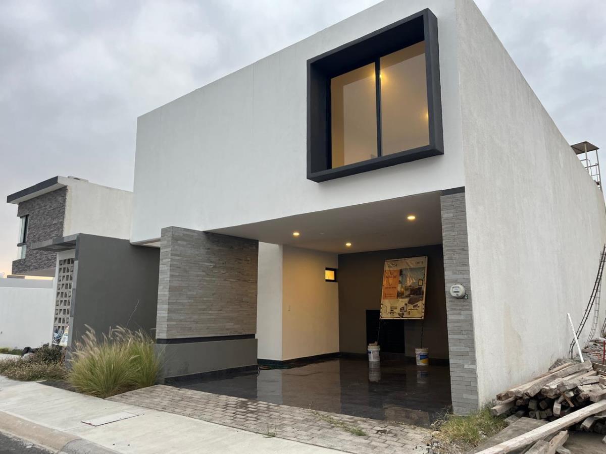 Casa en venta en Lomas de la Rioja, Alvarado — foto 1 de 18