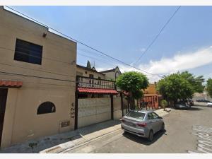 Casa en venta en Los Arcos, Saltillo — foto 3 de 12