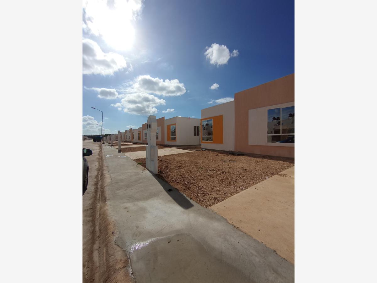 Casa en venta en Kanasín Centro, Kanasín — foto 1 de 17