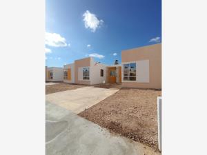 Casa en venta en Kanasín Centro, Kanasín — foto 2 de 17