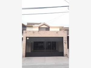 Casa en renta en Residencial el Fresno, Torreón, Coahuila de Zaragoza Casa en renta en Residencial el Fresno, Torreón, Coahuila de Zaragoza