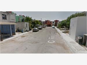 Casa en venta en Galaxia del Carmen I, Playa del Carmen — foto 1 de 4