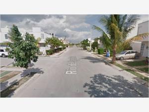 Casa en venta en La Guadalupana, Playa del Carmen — foto 2 de 4
